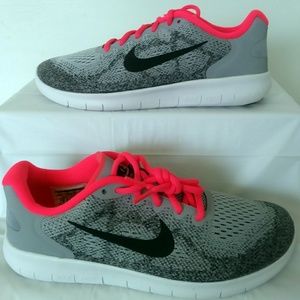Women's Nike Shoes Size 8